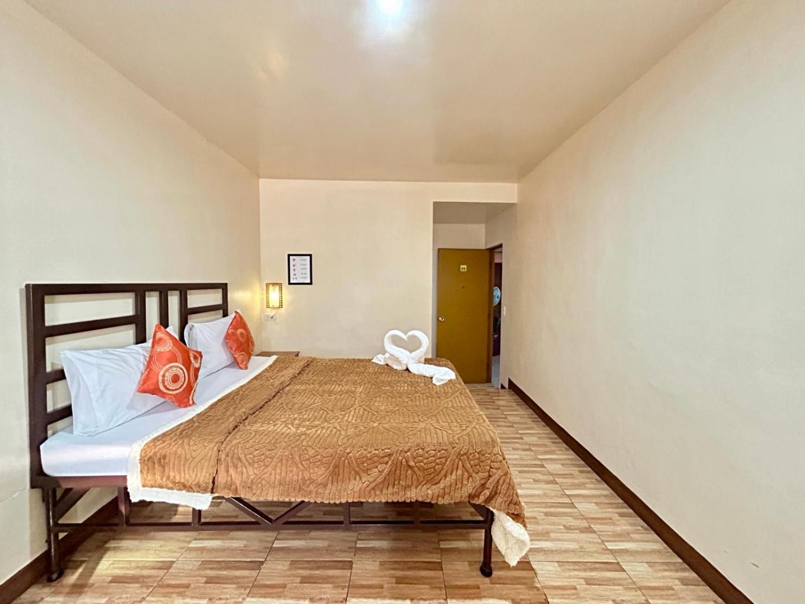 Elegance Guesthouse Pasay Bagian luar foto