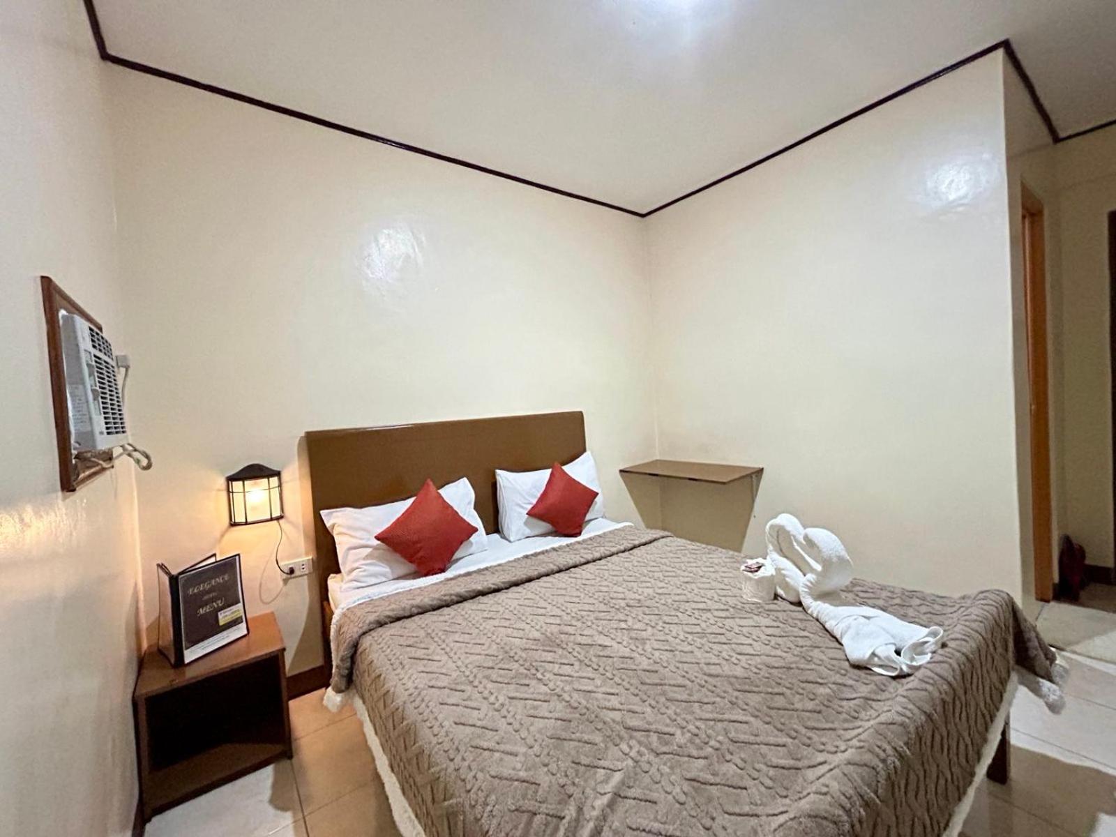 Elegance Guesthouse Pasay Bagian luar foto