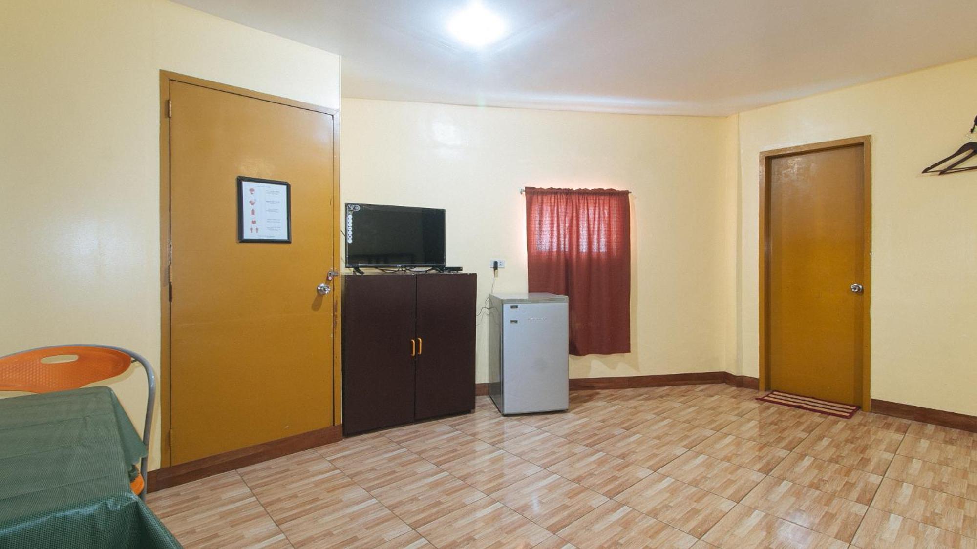 Elegance Guesthouse Pasay Bagian luar foto
