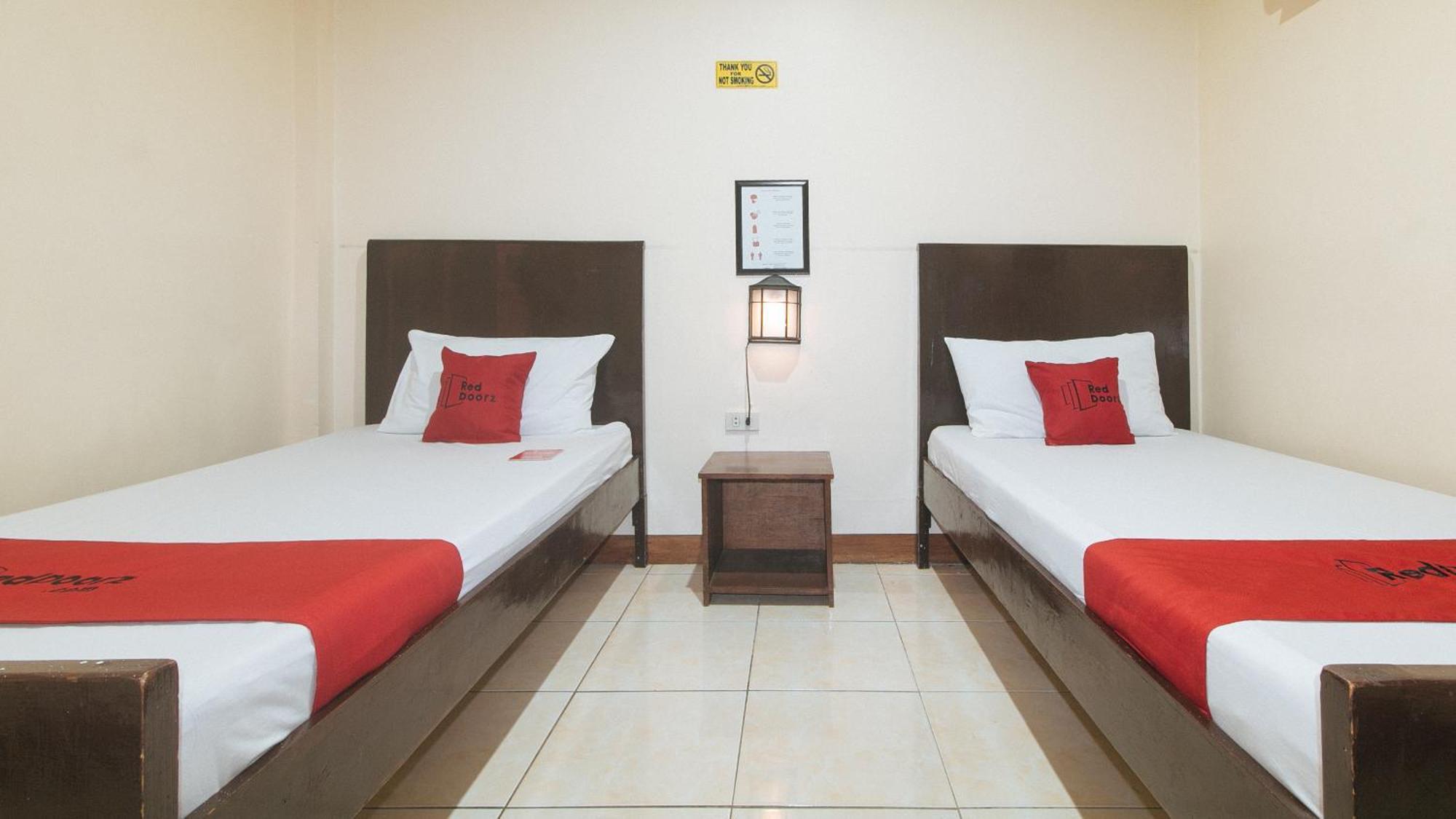 Elegance Guesthouse Pasay Bagian luar foto