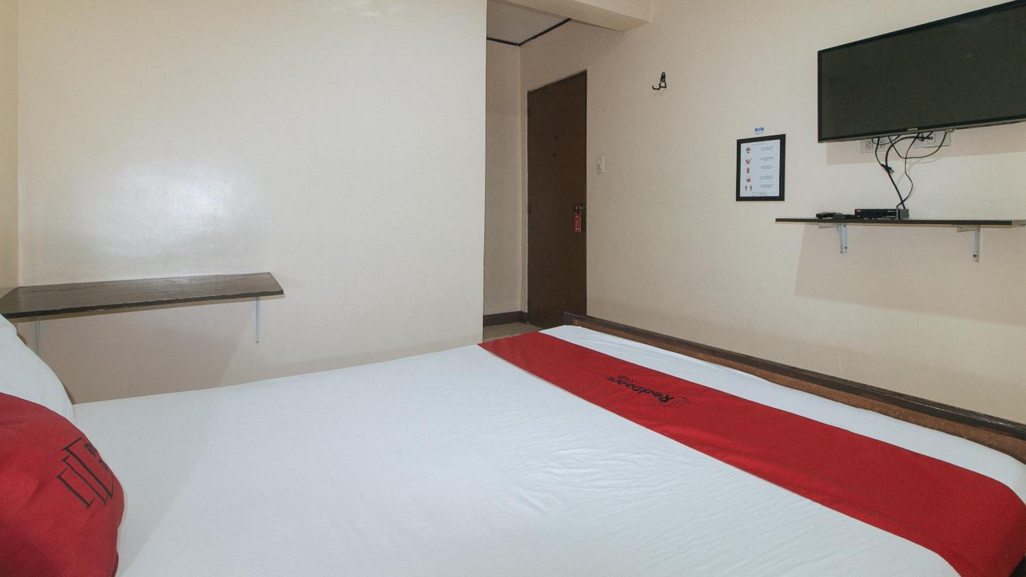 Elegance Guesthouse Pasay Bagian luar foto
