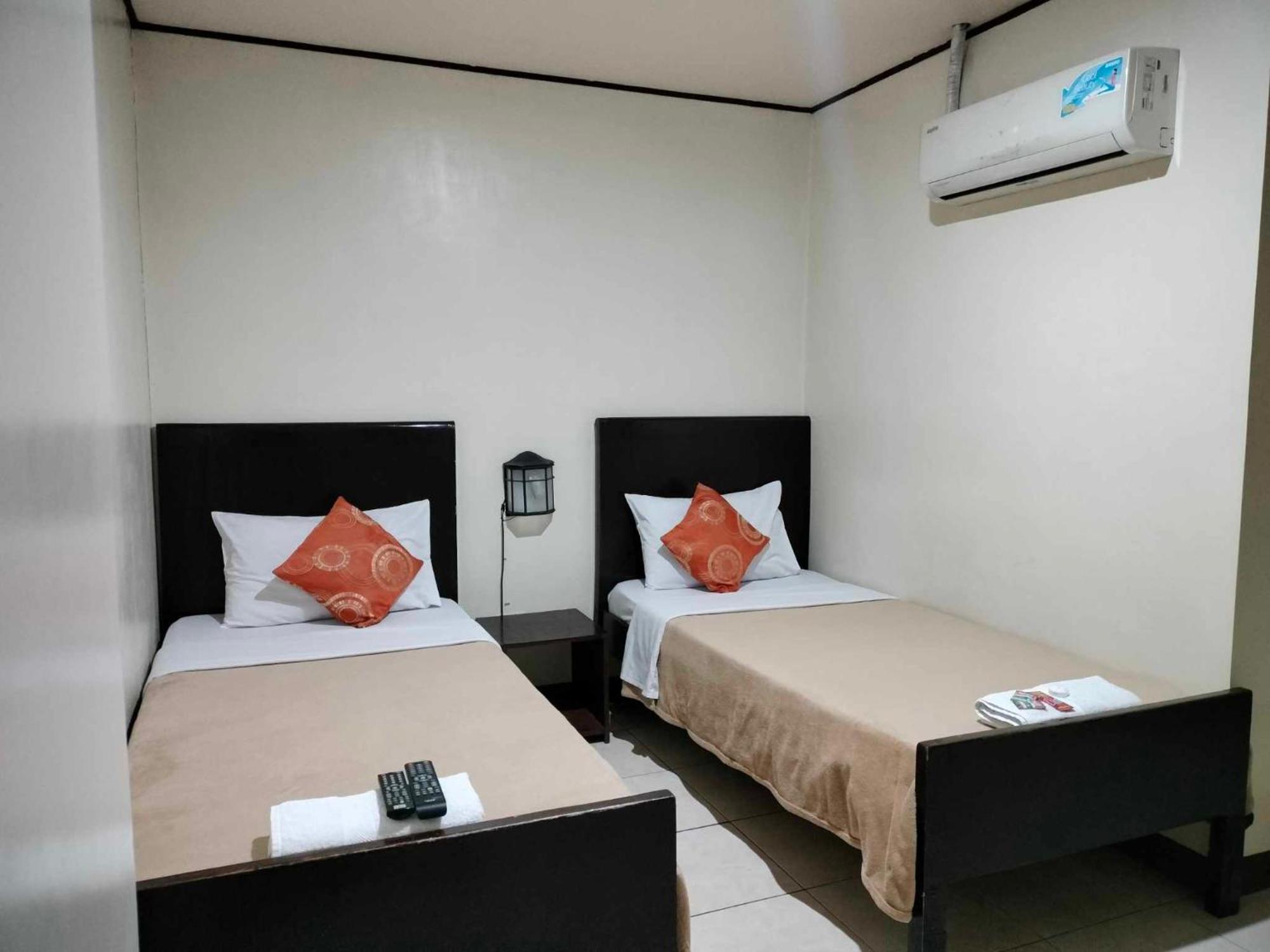 Elegance Guesthouse Pasay Bagian luar foto