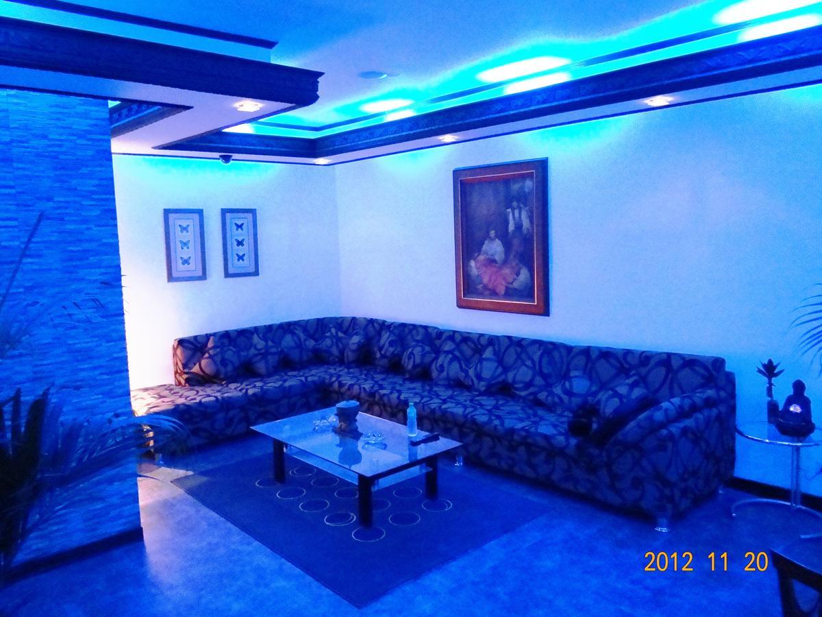Elegance Guesthouse Pasay Bagian luar foto